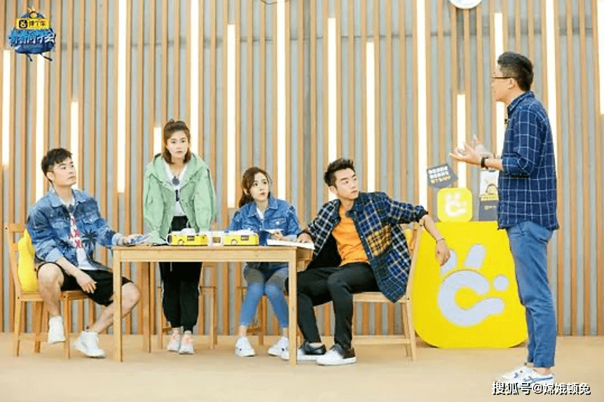 【kaiyun网页登录入口】
综艺里频频翻车的“重聚”梗 究竟是“回忆杀”还是“杀回忆”？(图3)