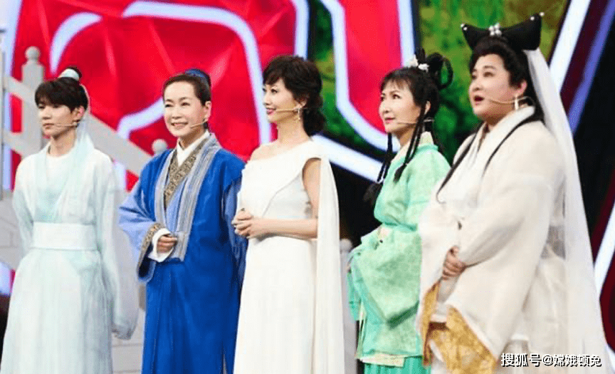 【kaiyun网页登录入口】
综艺里频频翻车的“重聚”梗 究竟是“回忆杀”还是“杀回忆”？(图4)