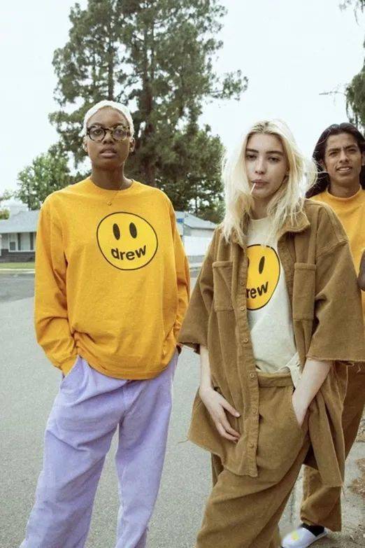 【kaiyun开云网页版】
笑脸图案“泛滥成灾”的时下 EYEFUNNY为何还能敏捷成名？(图8)